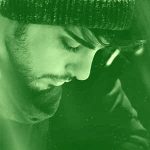 دانلود آهنگ رامین بیباک به نام من اونم که هنوز خونش داره واسه تو میجوشه